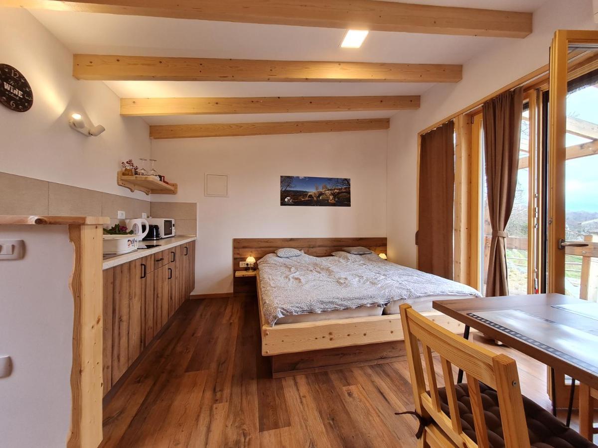 Panorama Glamping Vipavska Dolina Apartamento Dobravlje Exterior foto